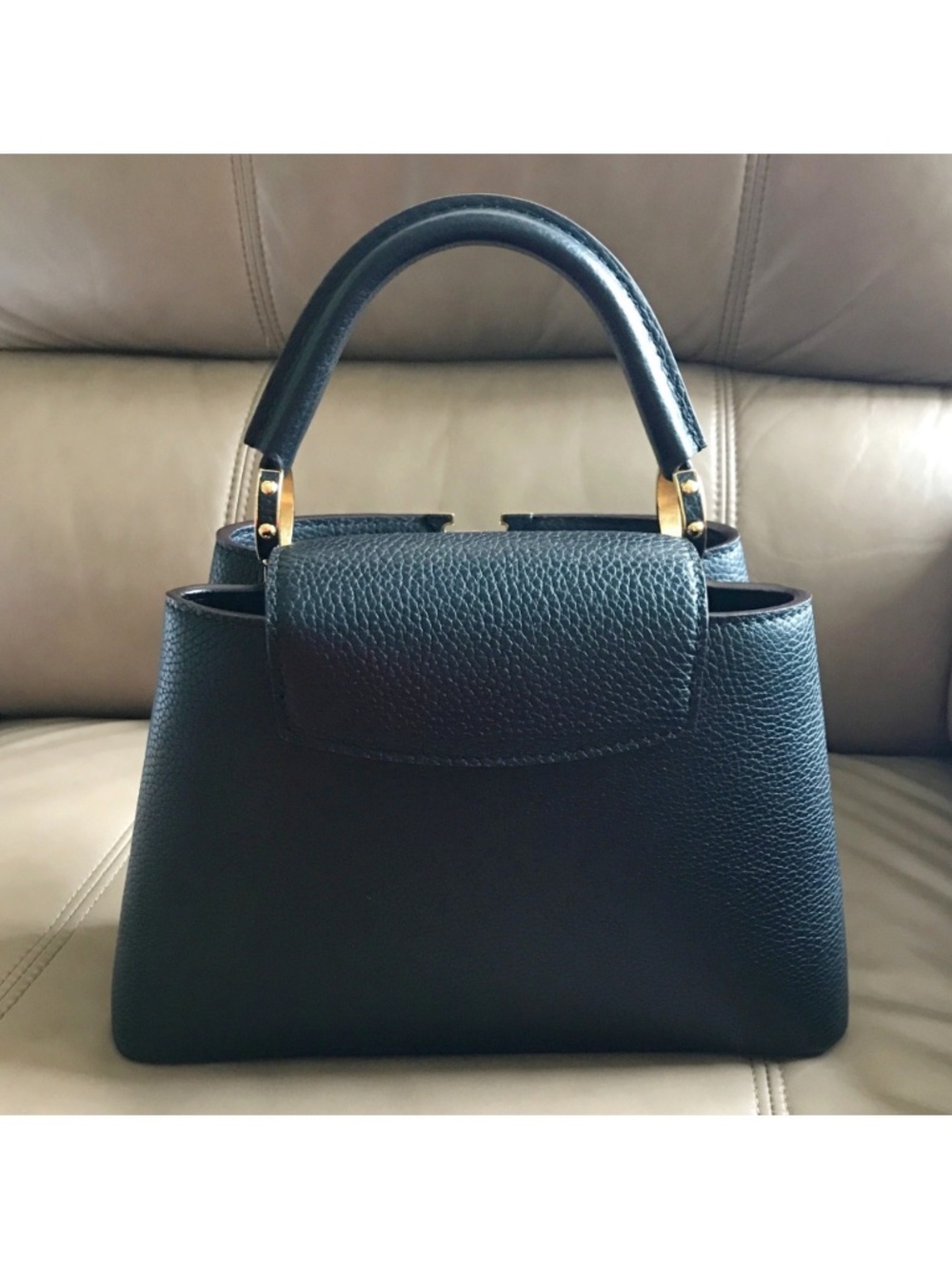 Louis Vuitton Capucines BB Black Taurillon leather Gold tone hardware - Picture 3 of 11